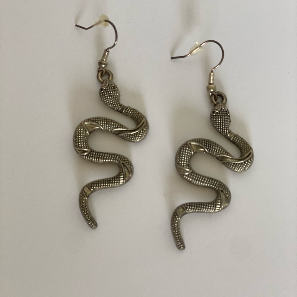 Metal snake earrings 🐍 🐍 🐍